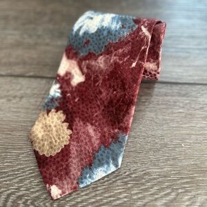 Ferrano Milan/  Pure 100% Italian Silk tie 👔